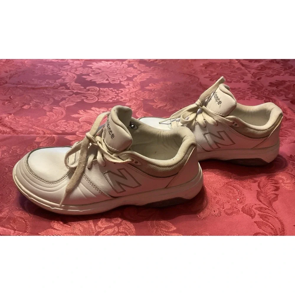 New Balance White Leather Lace Up 813 Wide Roll Bar Sneakers Walking Tennis SZ 7